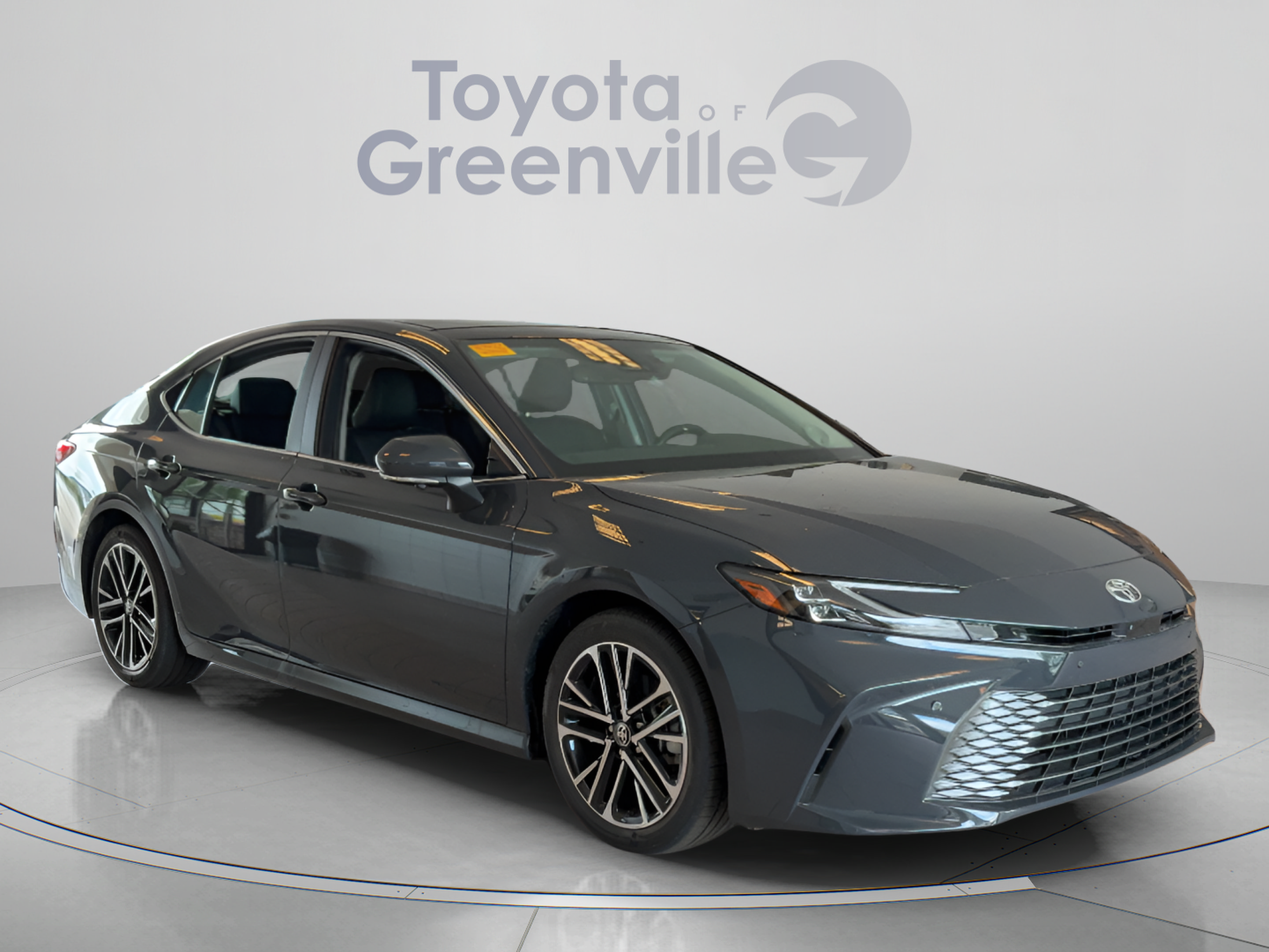 Used 2025 Toyota Camry XLE w/ Premium Plus Package FWD image 8