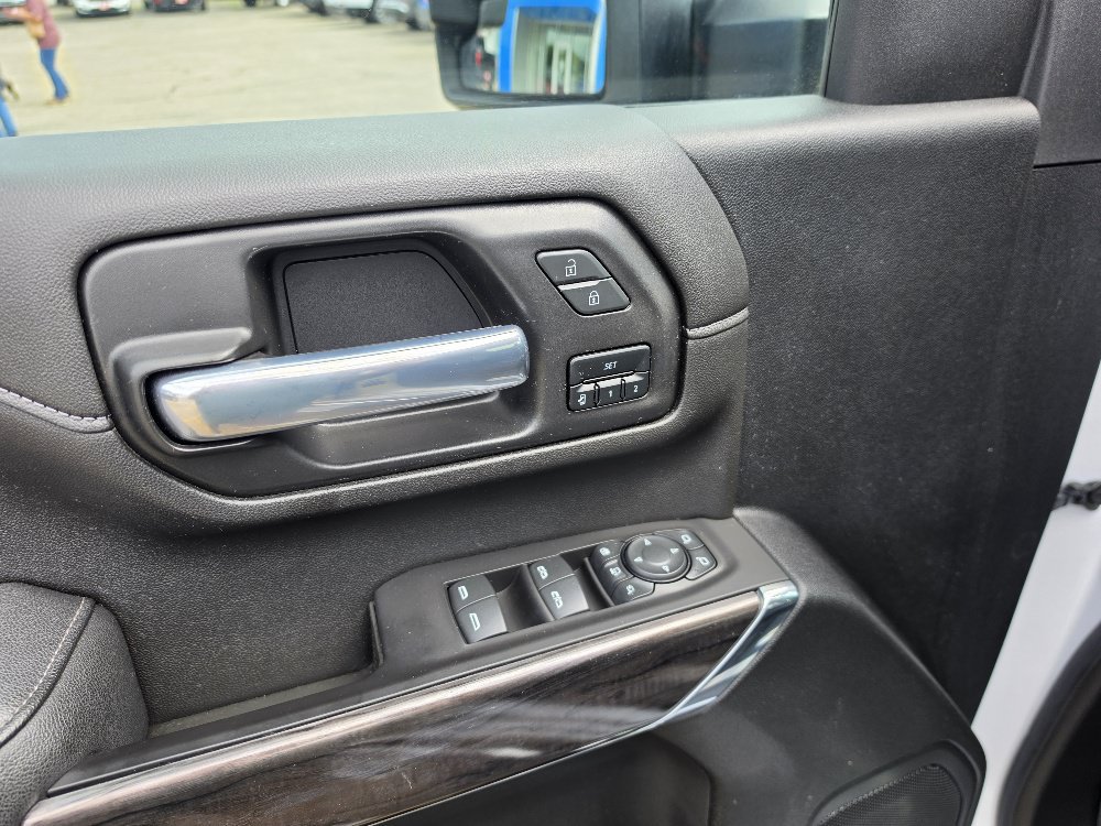 Used 2021 Chevrolet Silverado 2500 LTZ AWD/4WD image 15