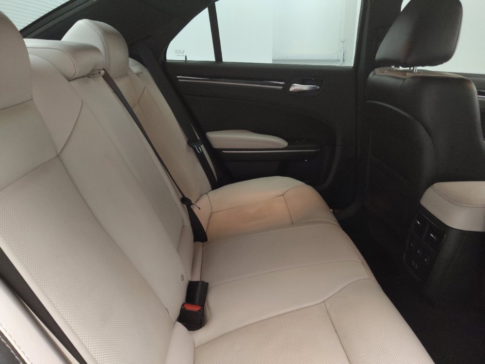 Used 2020 Chrysler 300 S w/ 300S Premium Group RWD image 19
