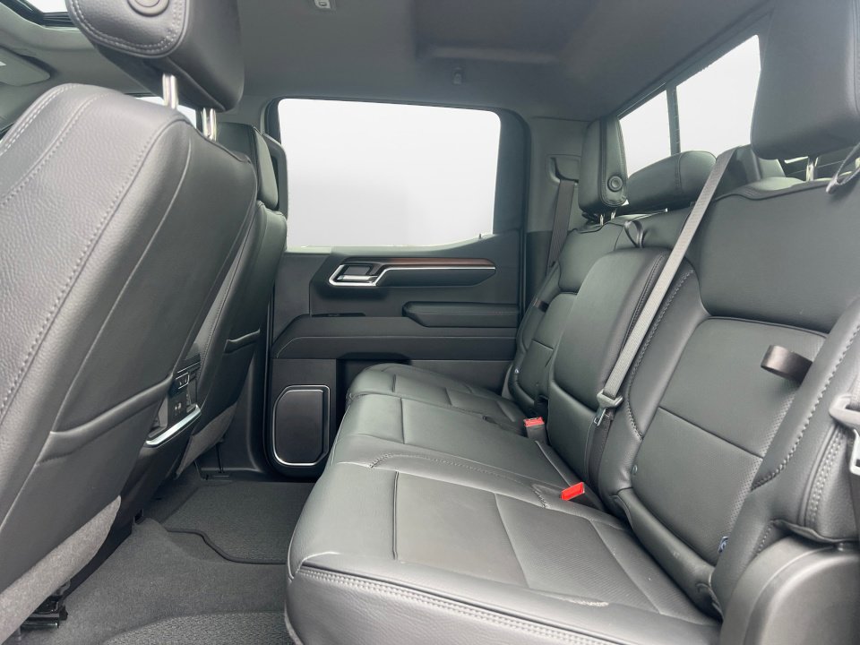 Certified 2026 GMC Sierra 1500 Denali w/ Denali Reserve Package image 13