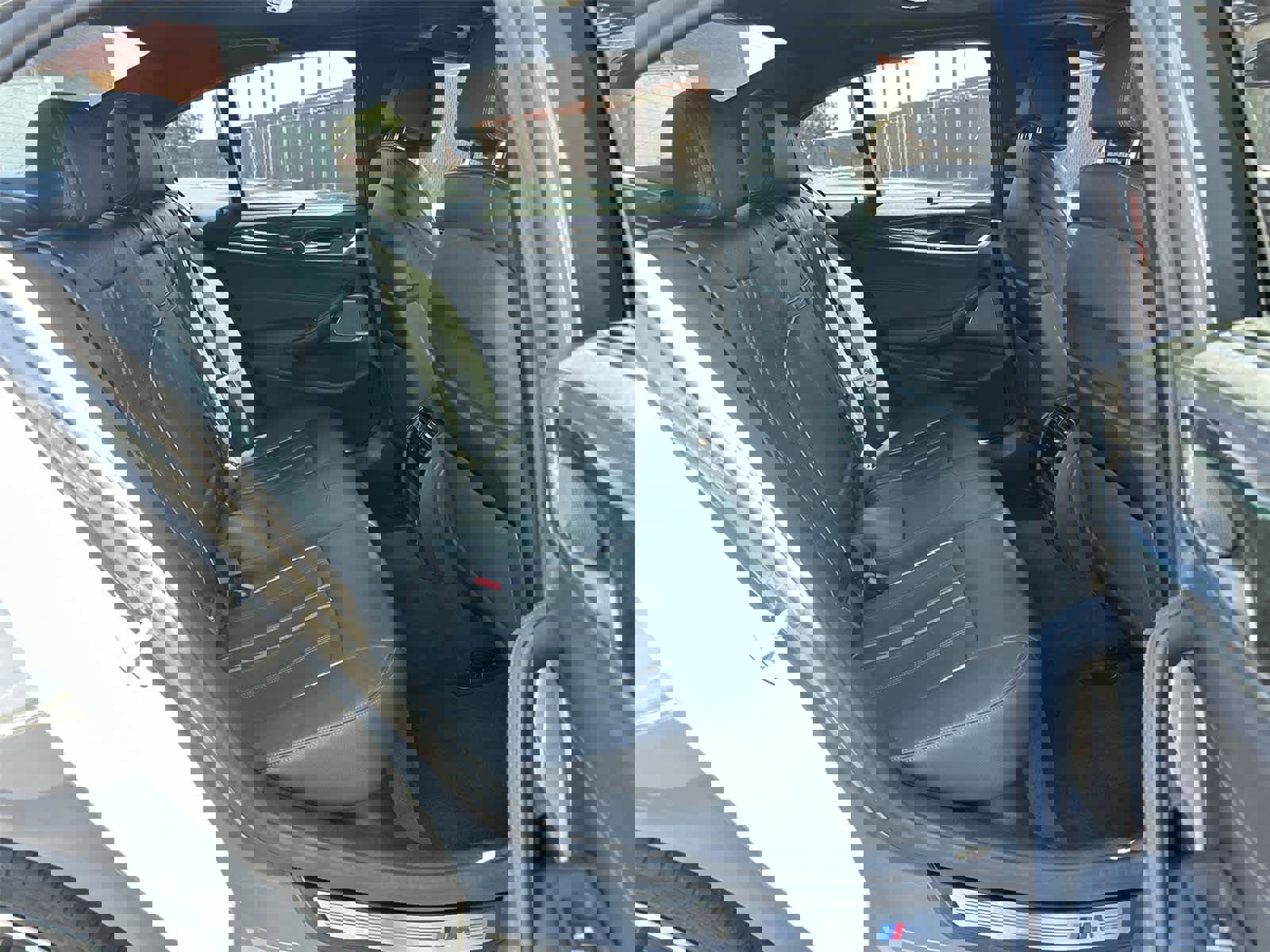 Used 2021 BMW M550i xDrive w/ Executive Package image 13