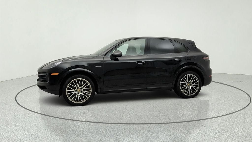 Used 2022 Porsche Cayenne Platinum Edition w/ Premium Package Plus AWD/4WD image 8