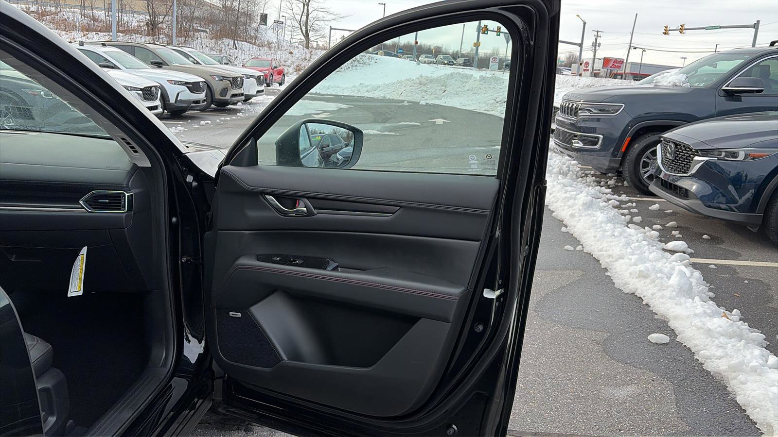 New 2025 MAZDA CX-5 Carbon Edition image 8