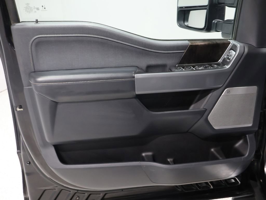 Used 2022 Ford F150 Lariat image 14