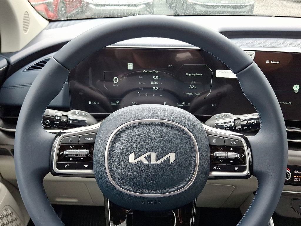 New 2026 Kia Carnival SX w/ SX Dark Edition Package image 16