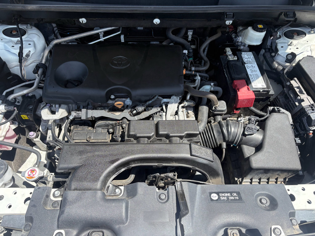 Used 2020 Toyota RAV4 LE FWD image 29
