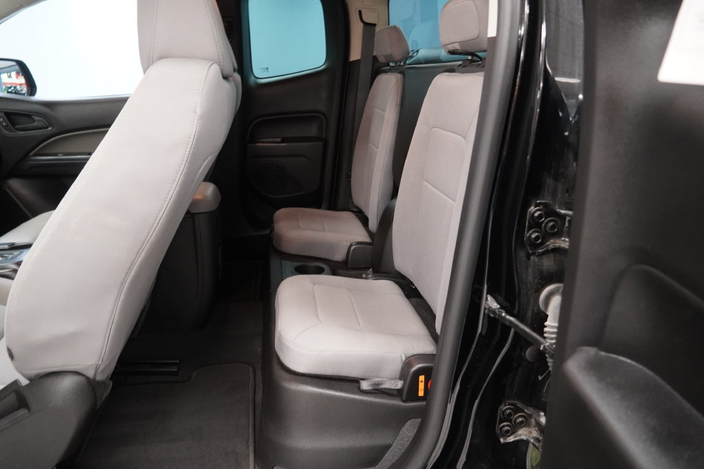 Used 2019 Chevrolet Colorado W/T AWD/4WD image 26