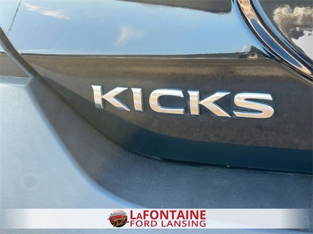 Used 2019 Nissan Kicks SV image 10
