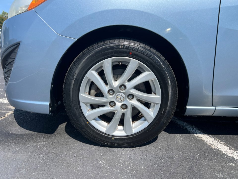 Used 2012 MAZDA MAZDA5 Sport FWD image 31