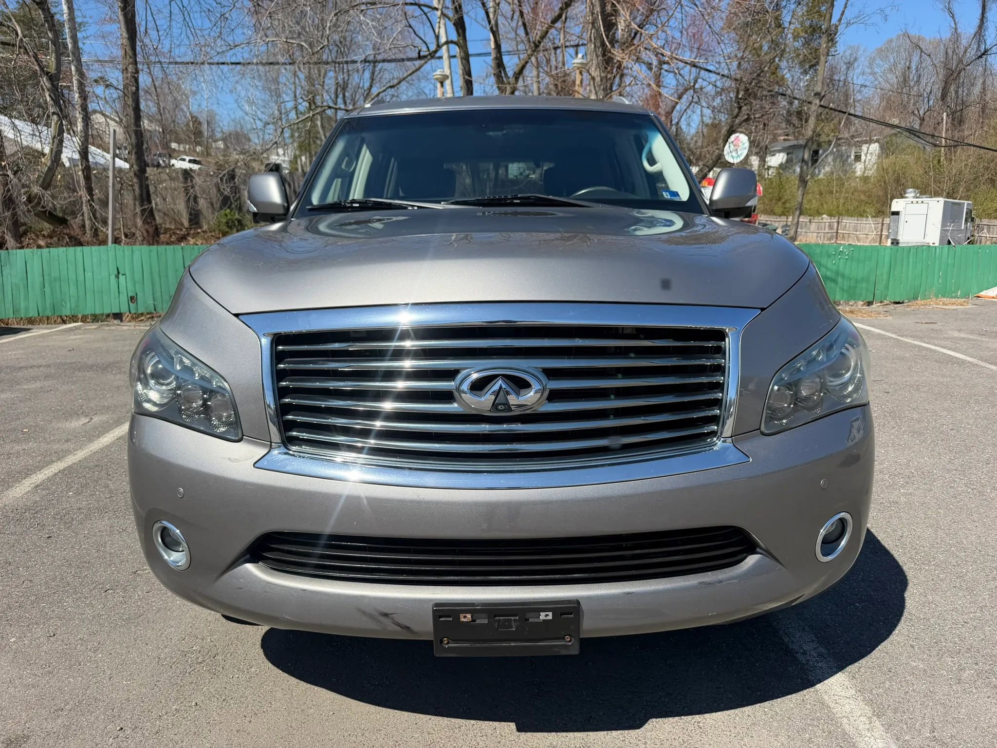 Used 2012 INFINITI QX56 4WD w/ Theater Pkg image 2