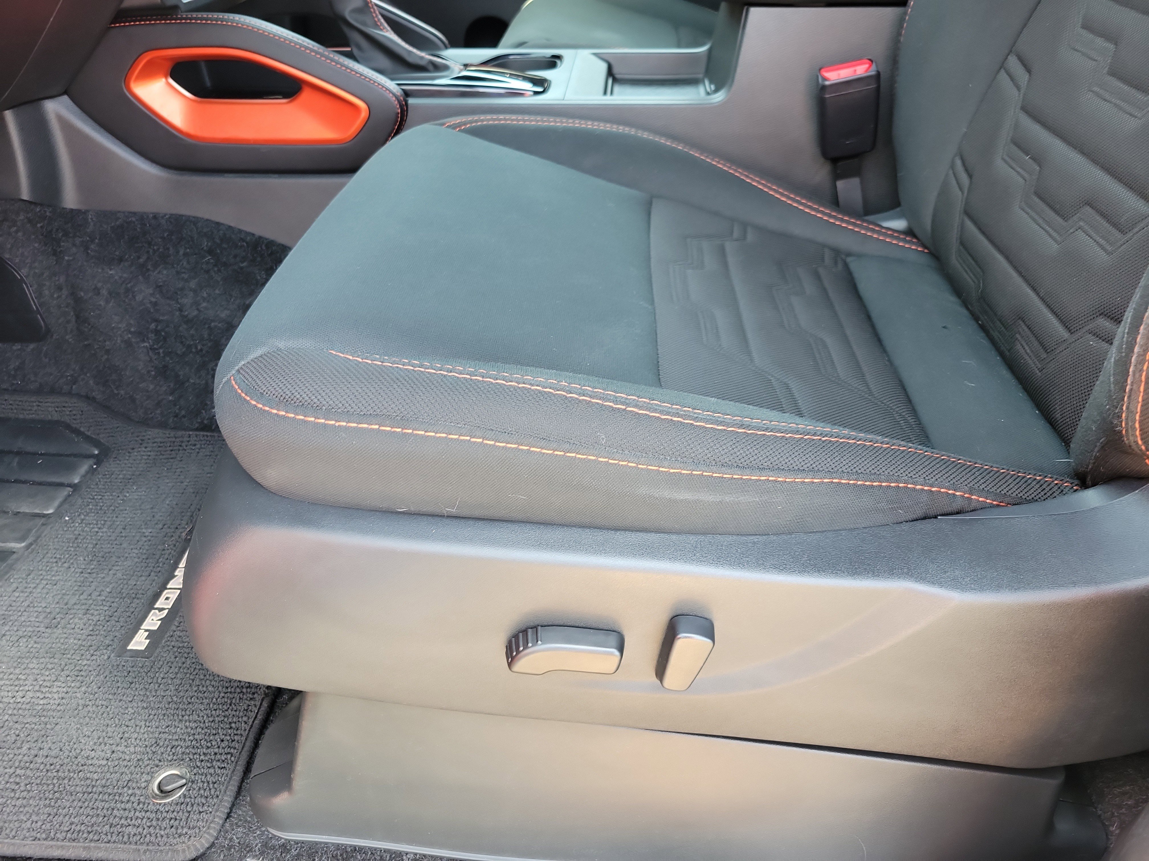 Used 2024 Nissan Frontier Pro-X w/ Tow Package image 5