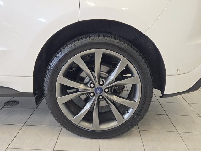 Used 2018 Ford Edge Sport w/ Equipment Group 401A AWD/4WD image 13