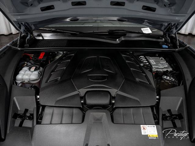 Used 2024 Porsche Cayenne Turbo GT AWD/4WD image 5