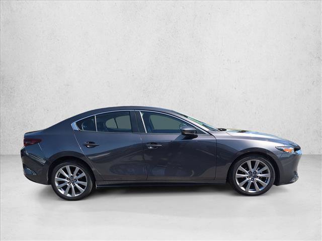 Used 2019 MAZDA MAZDA3 Sedan w/ Preferred Package FWD image 4