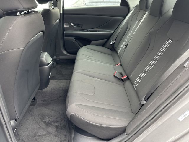 New 2026 Hyundai Elantra Blue image 20