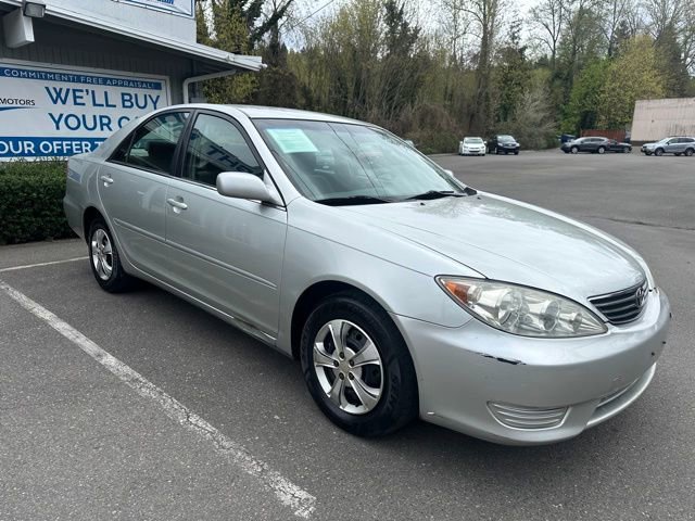 Used 2005 Toyota Camry FWD image 3