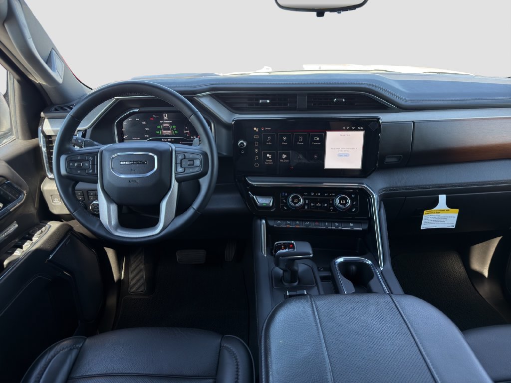 Used 2024 GMC Sierra 1500 Denali w/ Technology Package AWD/4WD image 14