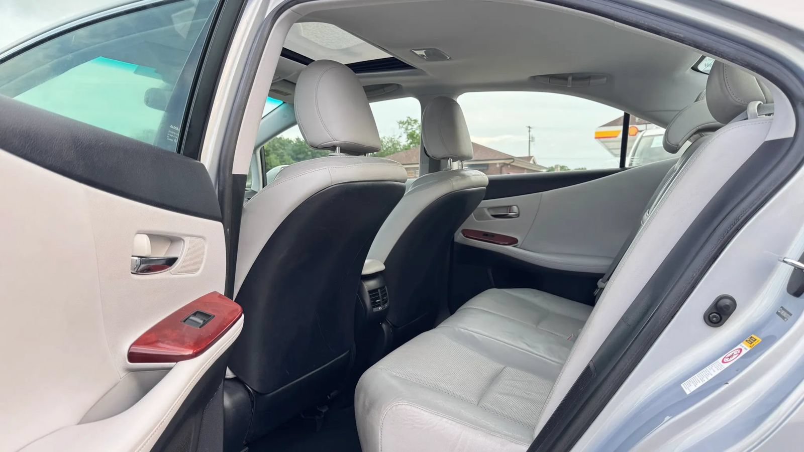 Used 2010 Lexus HS 250h Premium w/ Tech Pkg FWD image 20