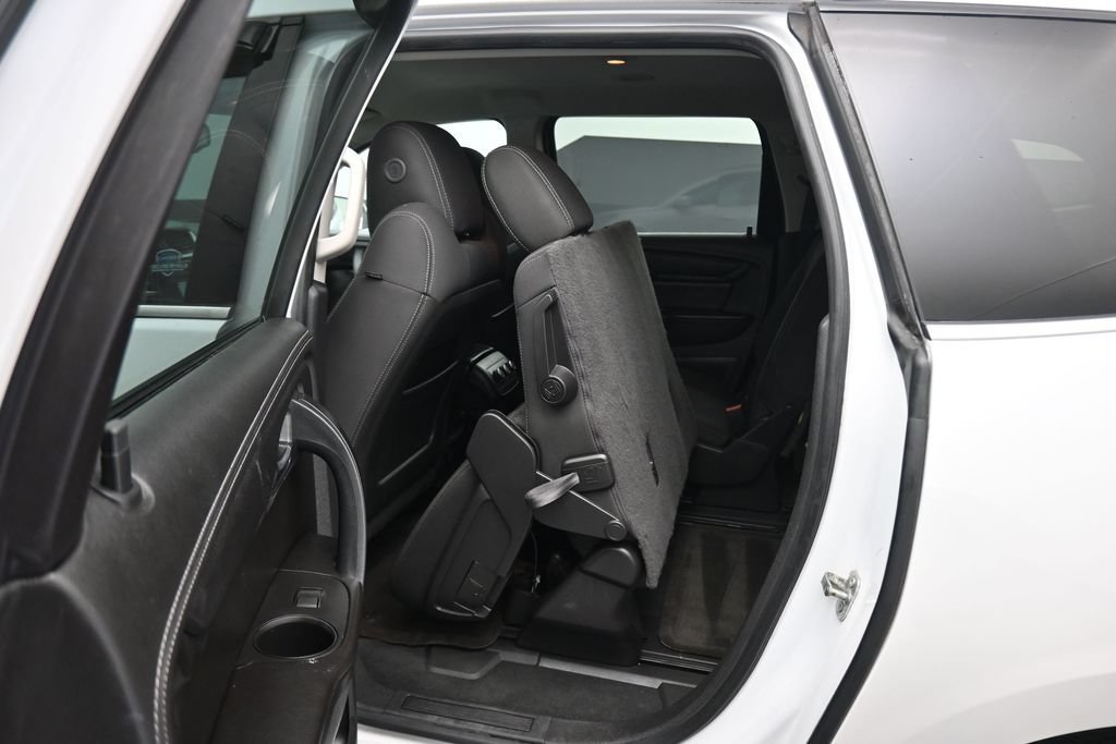 Used 2017 Chevrolet Traverse LT w/ Style and Technology Package AWD/4WD image 35