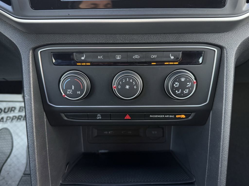 Used 2023 Volkswagen Atlas Cross Sport SE image 18