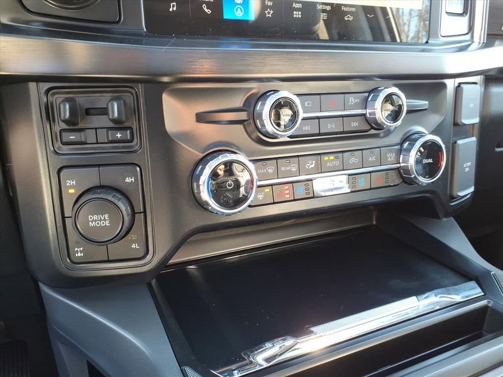 New 2026 Ford F250 Lariat w/ Lariat Premium Package image 24