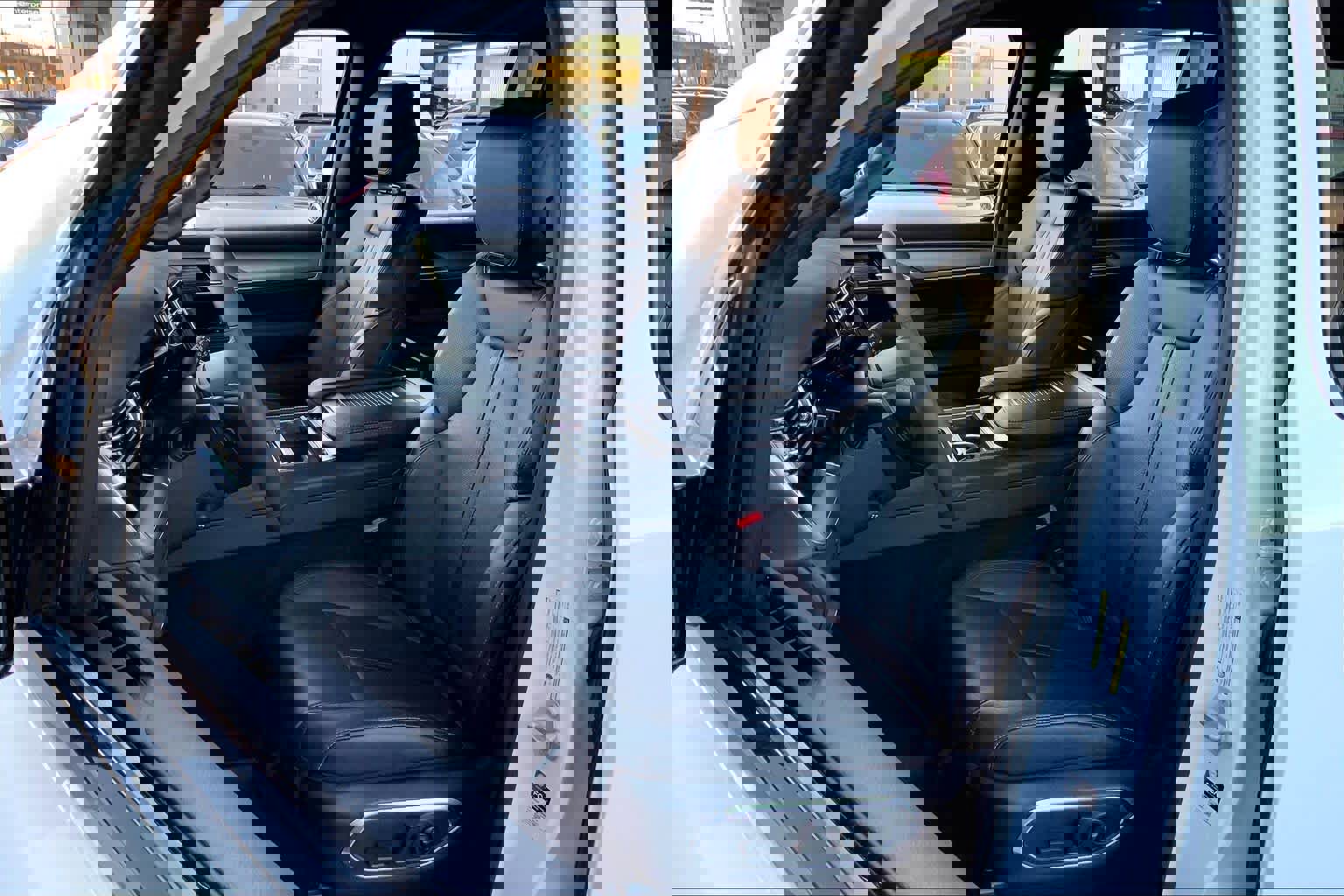 Used 2023 Jeep Wagoneer Series II image 7