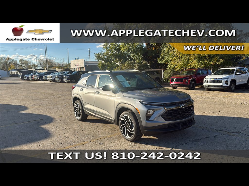 Used 2025 Chevrolet TrailBlazer RS w/ Convenience Package image 1
