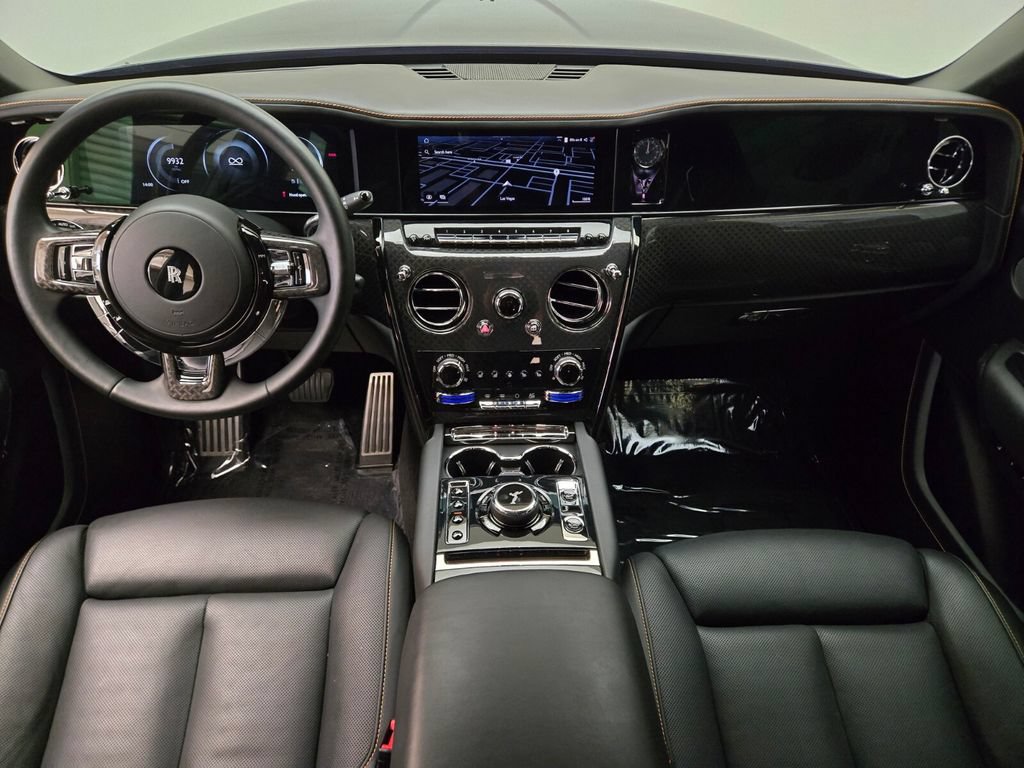 Certified 2025 Rolls-Royce Cullinan Black Badge AWD/4WD image 4