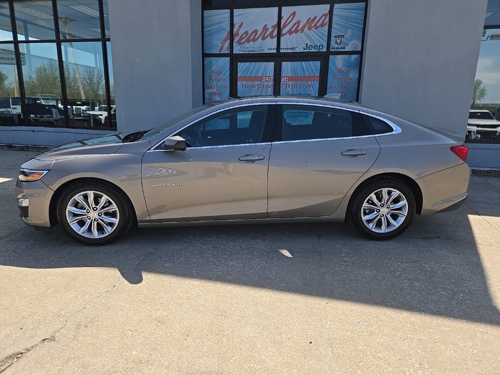 Used 2024 Chevrolet Malibu LT FWD image 5
