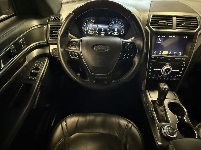 Certified 2019 Ford Explorer Platinum image 11