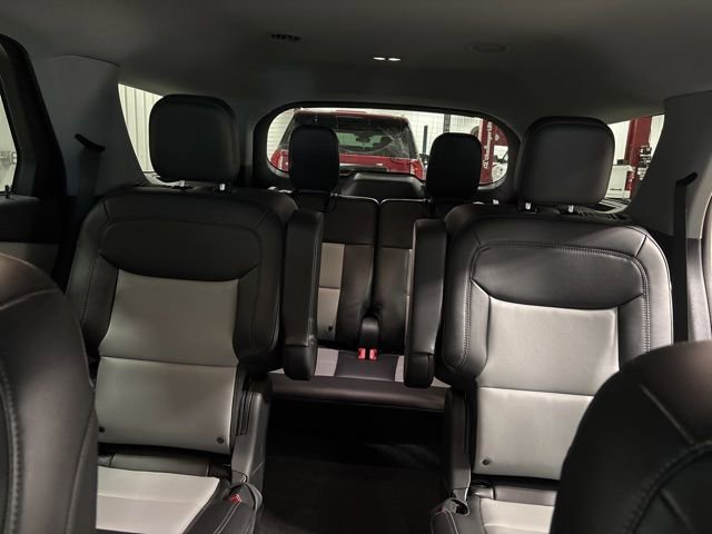 Used 2023 Ford Explorer XLT w/ Equipment Group 202A image 19
