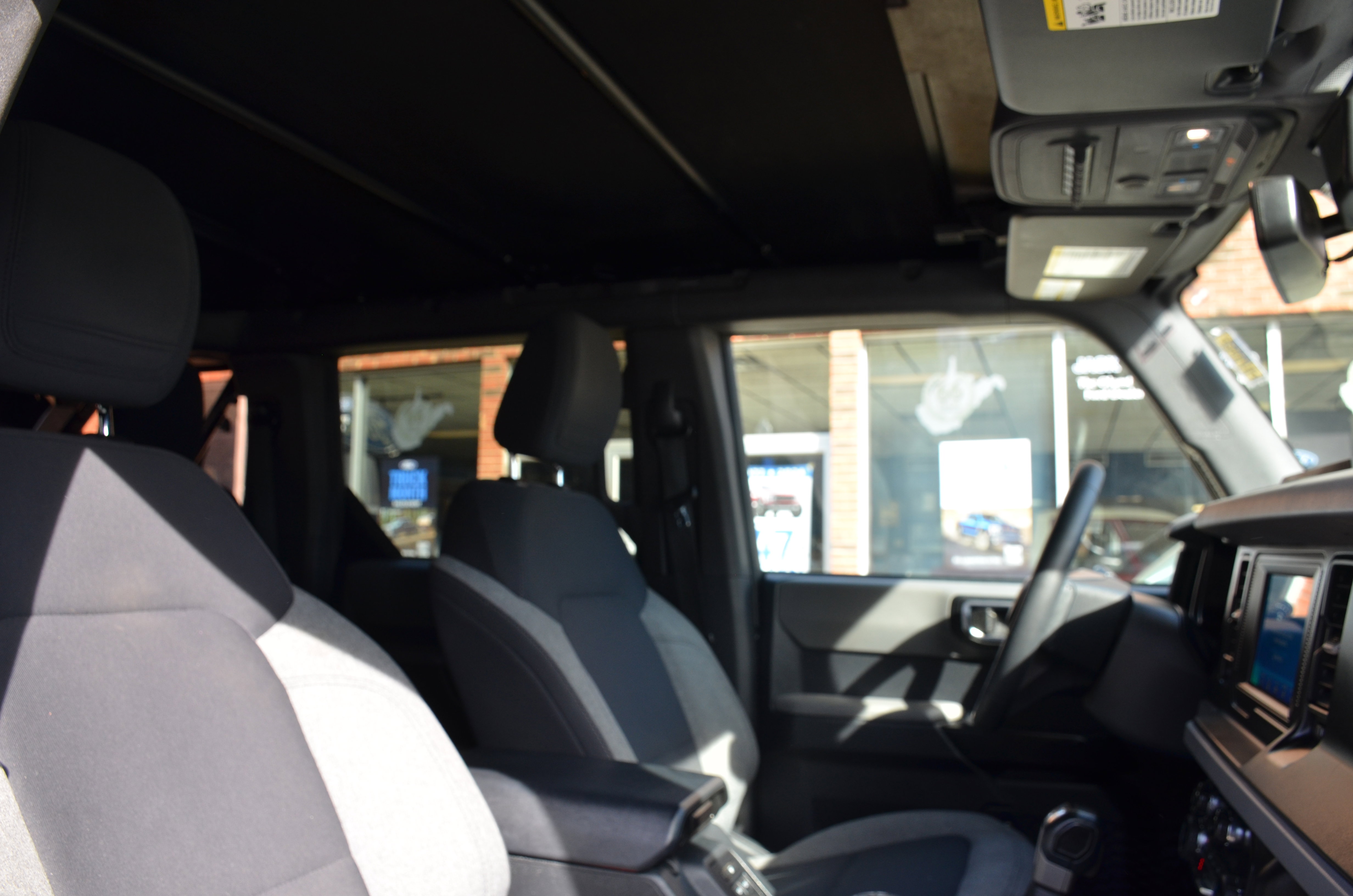 Used 2022 Ford Bronco Big Bend w/ Sasquatch Package image 25