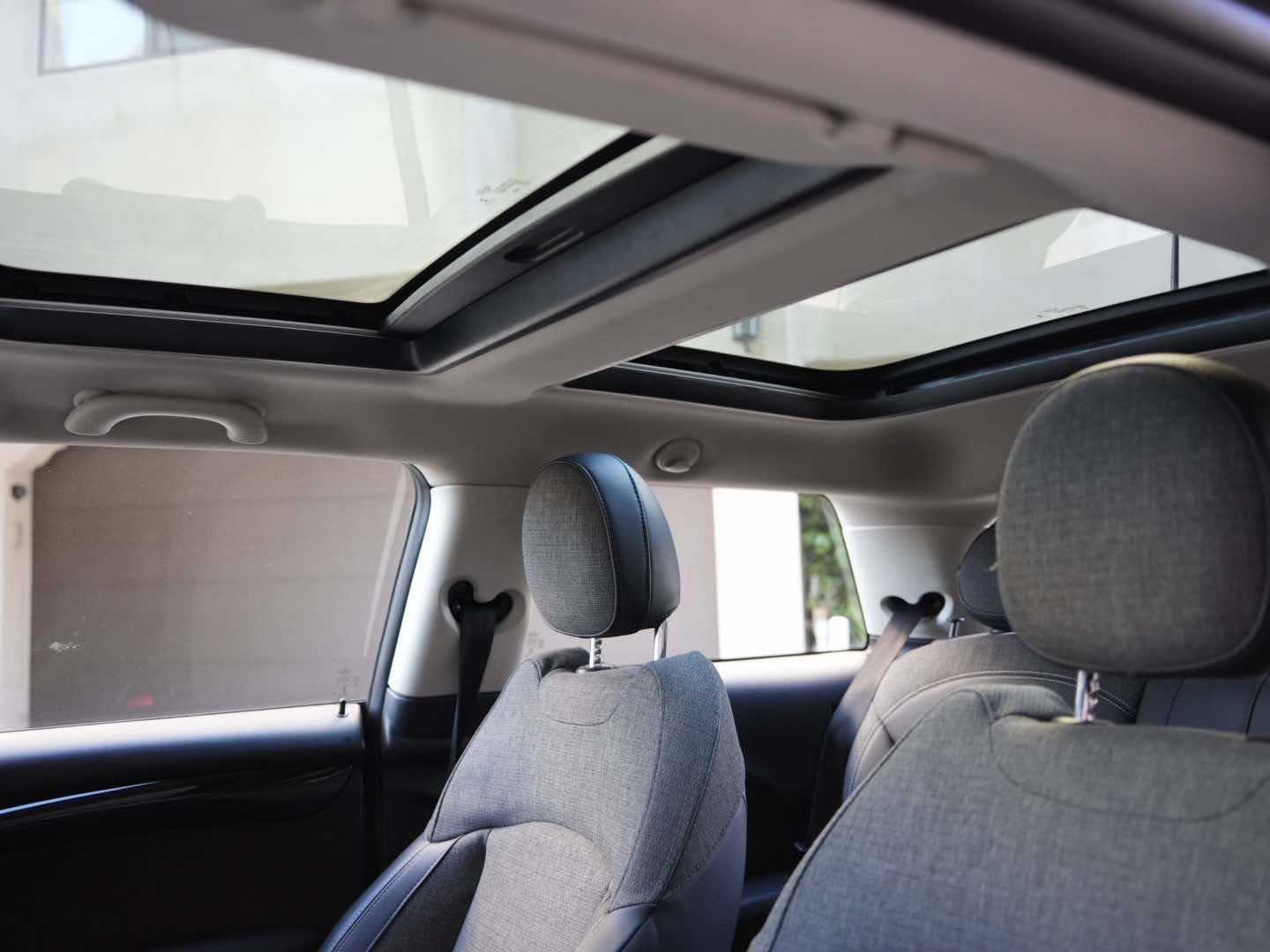 Used 2016 MINI Cooper 2-Door Hardtop image 10