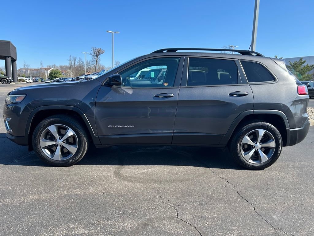 Used 2022 Jeep Cherokee Limited image 4