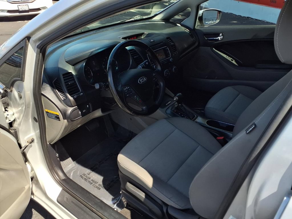 Used 2015 Kia Forte EX FWD image 15