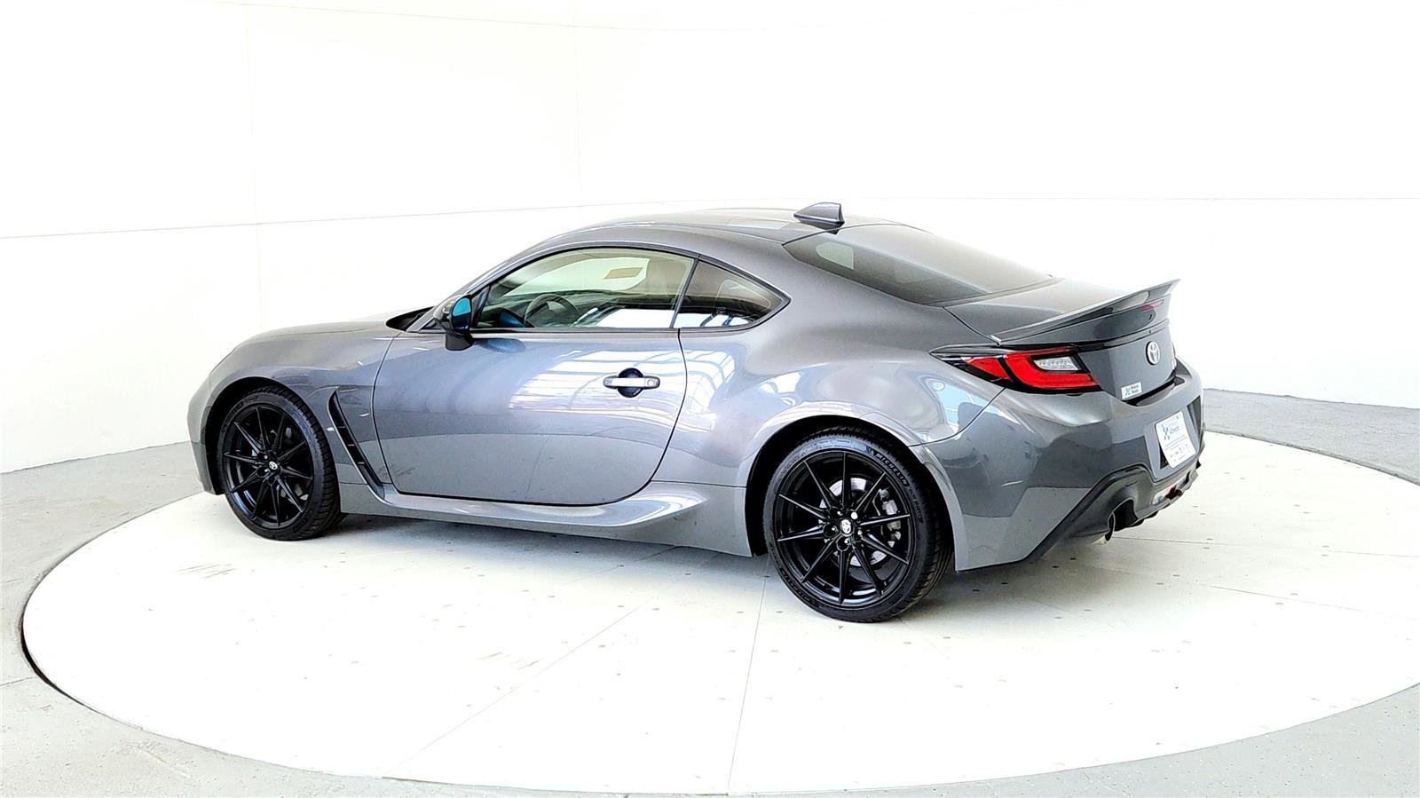 Used 2023 Toyota GR86 Premium w/ ALL Weather Mat Package (TMS) RWD image 4