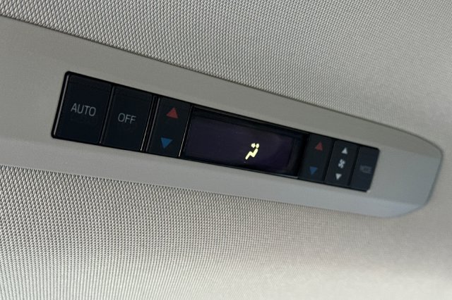 New 2026 Toyota Sienna XLE AWD/4WD image 14