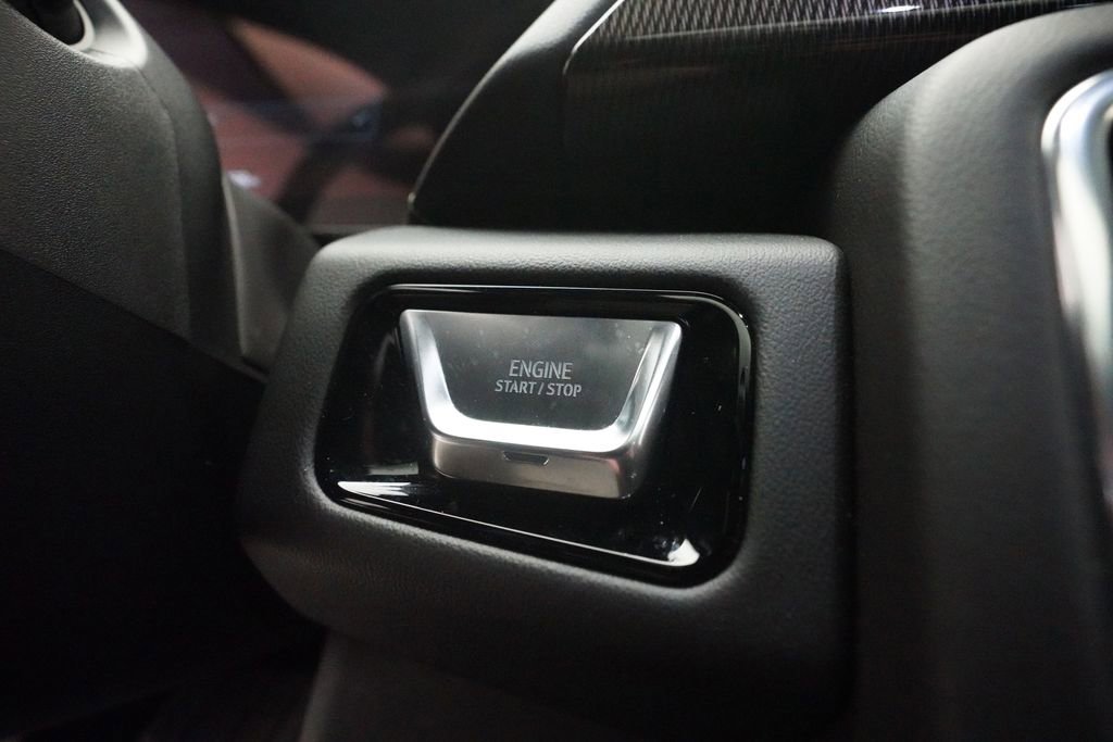 Used 2025 GMC Yukon Elevation w/ LPO, Elevation Black Package image 33