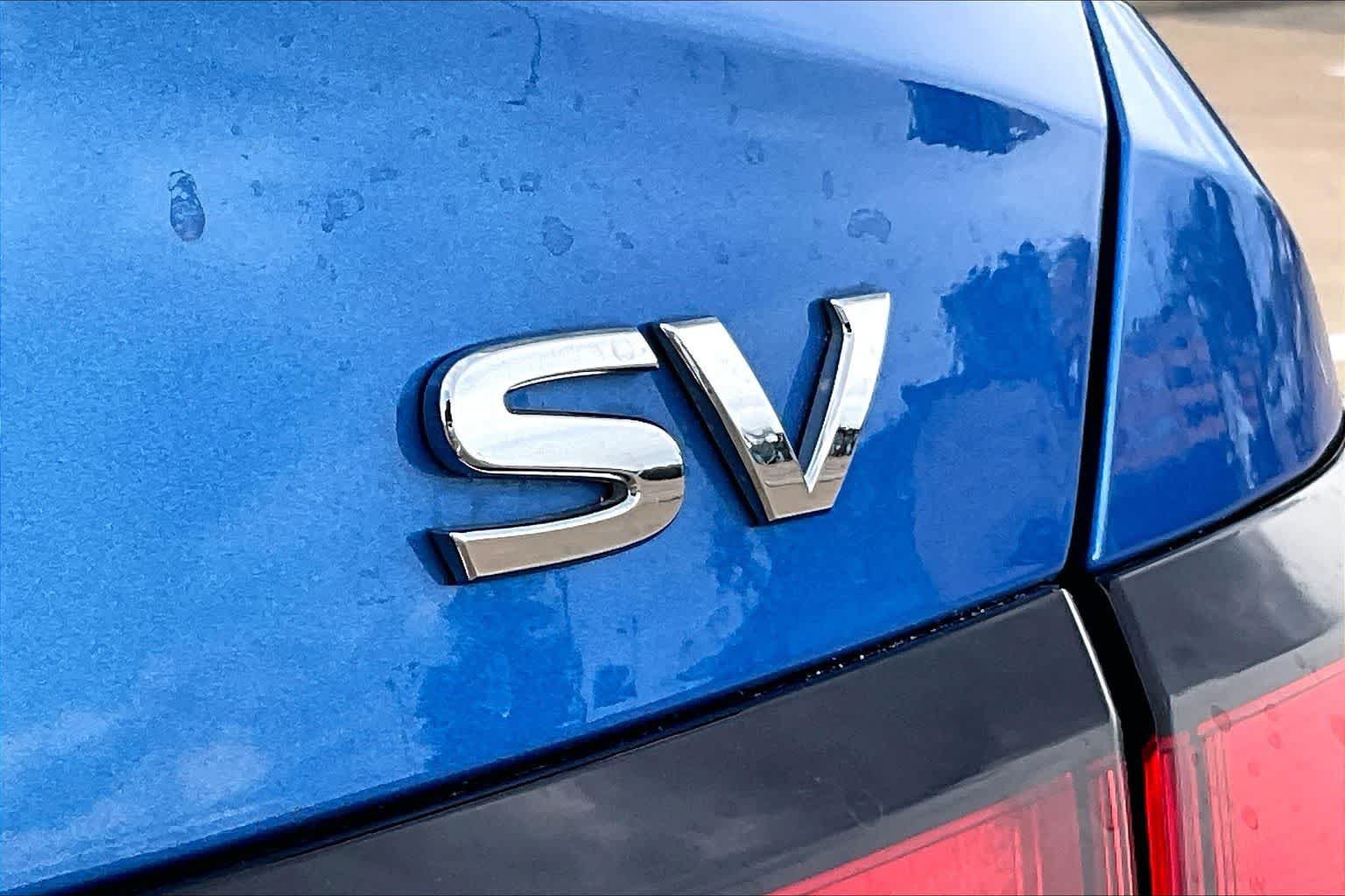 Used 2022 Nissan Versa SV FWD image 7