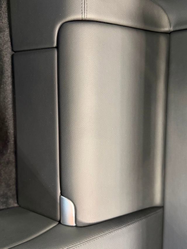 Used 2009 Mercedes-Benz SL 63 AMG image 26