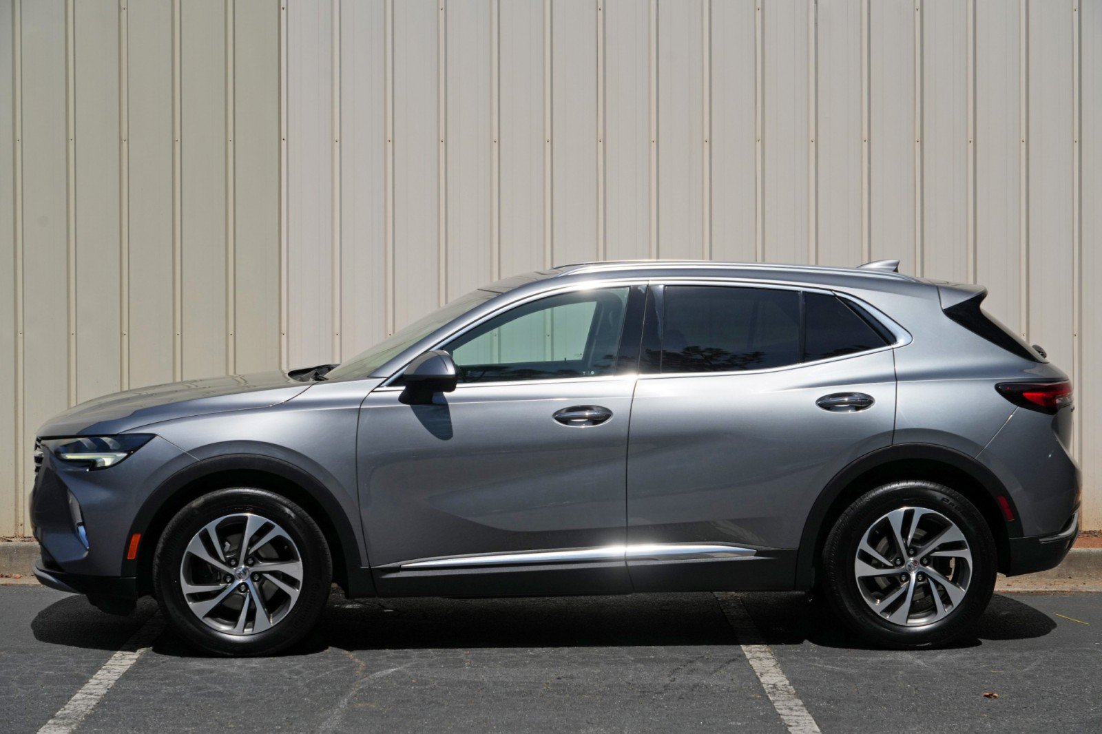 Used 2022 Buick Envision Essence w/ Safety Package FWD image 49