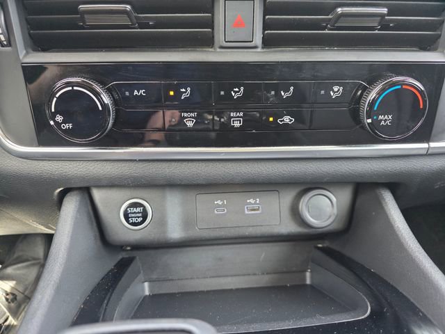 Used 2021 Nissan Rogue S image 14