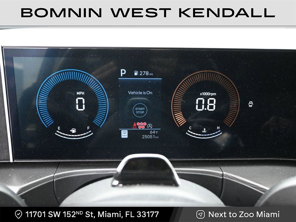 Used 2025 Hyundai Santa Fe SEL image 11