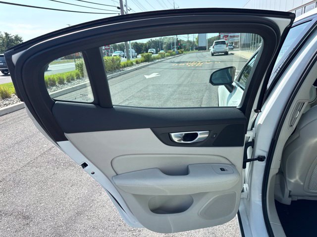 Certified 2025 Volvo S60 B5 Core AWD/4WD image 16
