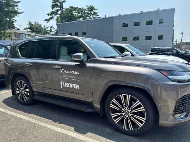 New 2026 Lexus LX 700h Luxury AWD/4WD image 4