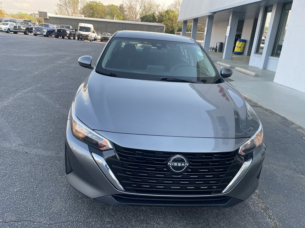Used 2024 Nissan Sentra SV FWD image 3