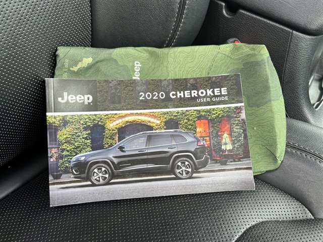 Used 2020 Jeep Cherokee Limited AWD/4WD image 40