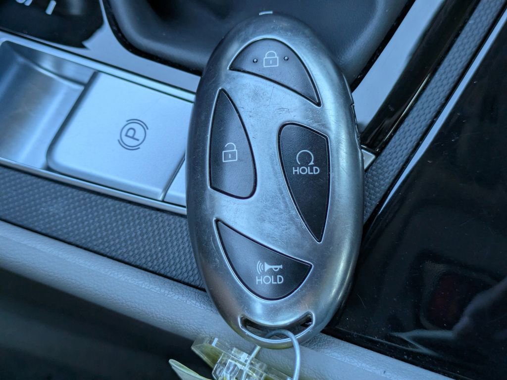 Used 2025 Hyundai Elantra SEL FWD image 30