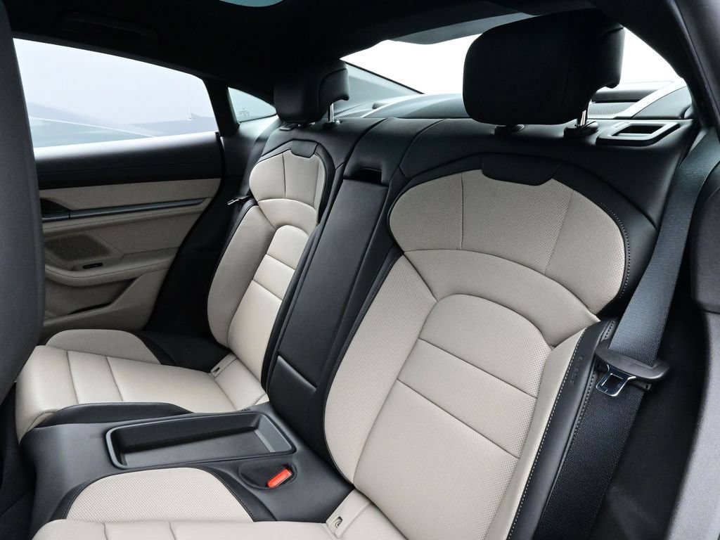 New 2026 Porsche Taycan 4S AWD/4WD image 13