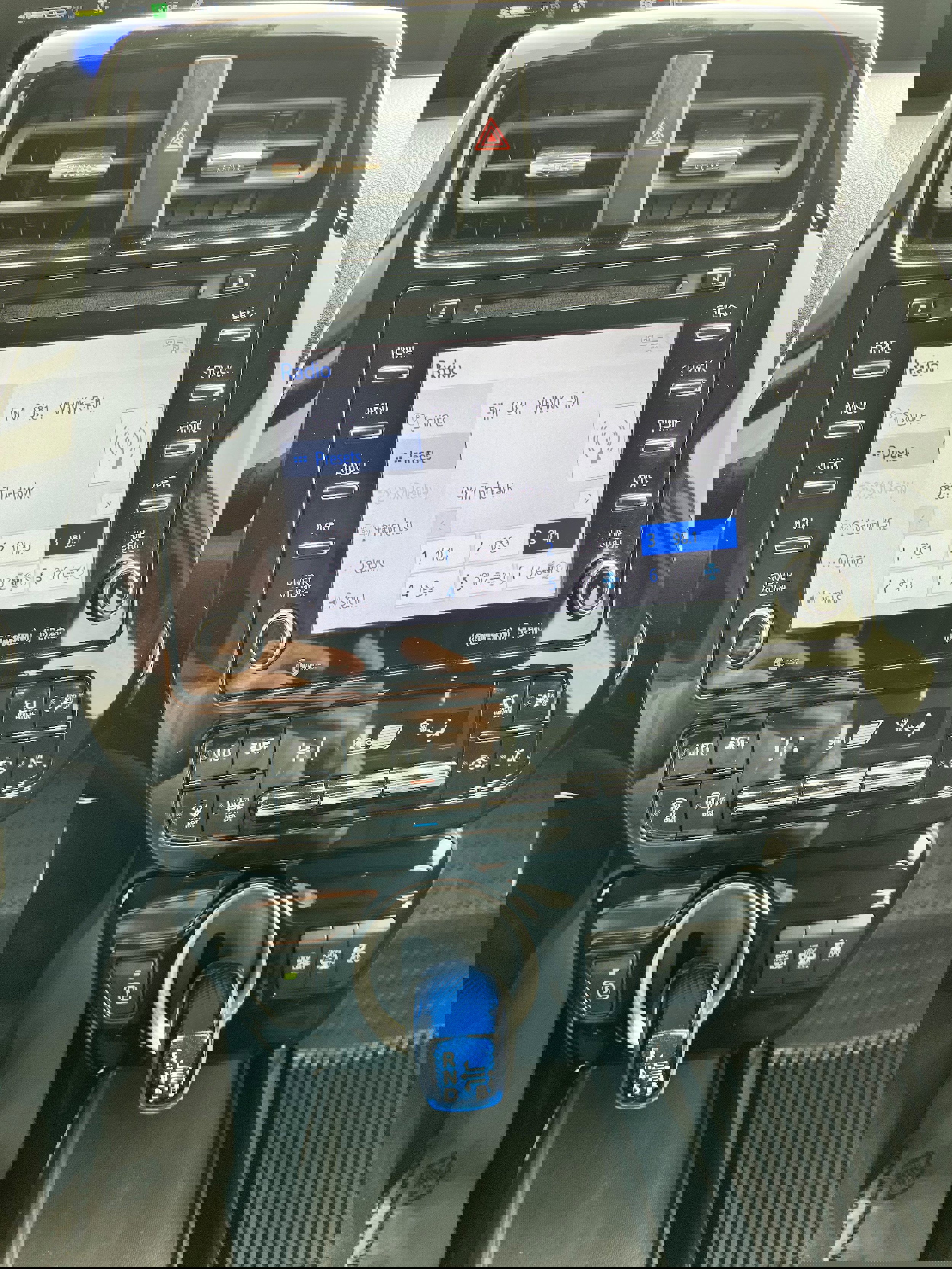 Certified 2022 Toyota Prius Prime LE image 9